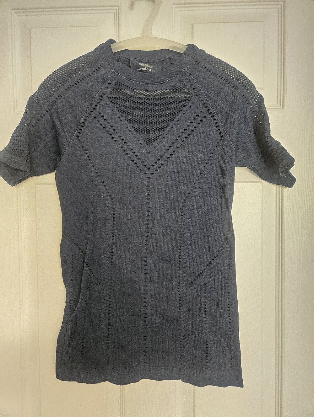 Athleta top